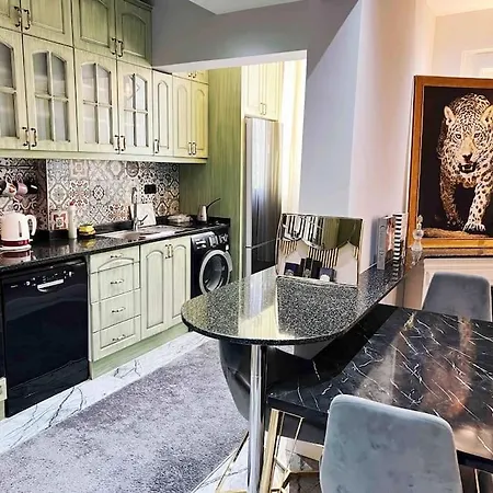 Daire Stylish Close To The Old Town&beach