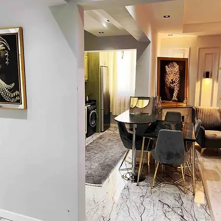 Stylish Close To The Old Town&beach 아파트